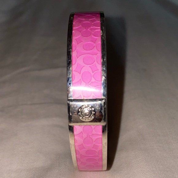 Coach pink and silver bangle - Picture 2 of 9